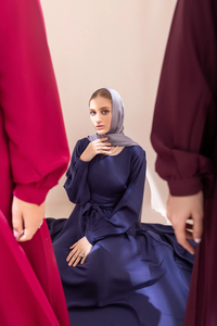 2024 robes de mariée à col en v de qualité supérieure pour femmes dernières tenues de fête à la mode au genou avec broderie à paillettes - Product Image 2