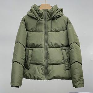 Veste matelassée personnalisée pour femme, manteau d'hiver chaud et isolé, vente en gros, faible MOQ - Product Image 1
