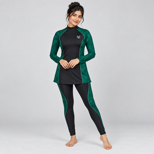 Ensemble burkini premium 2 pièces, conçu avec un tissu léger et confortable offrant une couverture optimale et une liberté de mouvement pour la natation et la plage. - Product Image 1