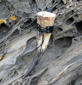 Producto Hecho a Mano de Cuerno de Búfalo 100% Ecológico de Primera Calidad para Beber, Estilo Vikingo - Product Image 1
