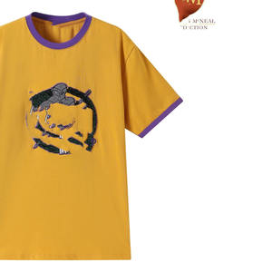 Camiseta de punto con bordado griego de escudo Omega personalizado en oro antiguo 2026 para hombre, cuello redondo, transpirable, informal, manga corta, 100% algodón - Product Image 3