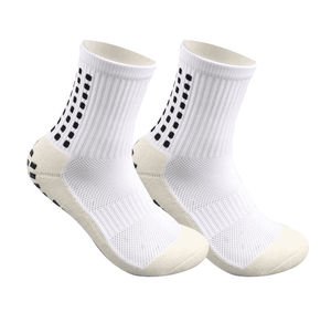 Chaussettes de football en gros pour hommes, avec logo personnalisé, antidérapantes, pour le sport en extérieur, chaussettes de sport épaisses à grip renforcé pour le football - Product Image 6
