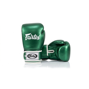 นวมชกมวยหนังวัวแท้ Fairtex Gold แบบเต็มนิ้ว ปิดด้วยเวลโคร สำหรับผู้ใหญ่ อุปกรณ์ฝึกซ้อมสำหรับยิม - Product Image 3