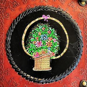 Diario Vintage de Cuero Genuino Hecho a Mano con Cierre Metálico, Cordón de Cuero y Diseño Floral para Bodas y Cumpleaños, Artesanía de Rajasthan - Product Image 6