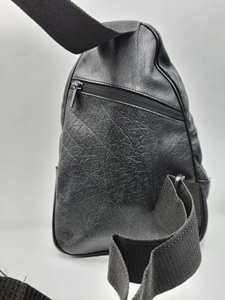 Bolso Bandolera de Piel Genuina, Personalizado, Liso, Teñido, Informal, Impermeable, con Cierre de Cremallera, para Uso en Exteriores - Product Image 4