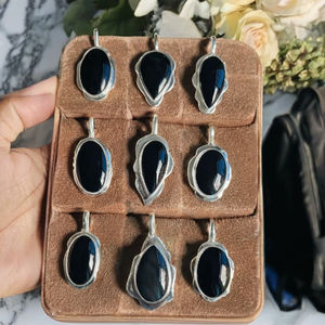 สร้อยคอเงินแท้ 925 พร้อมจี้พลอยออนิกซ์สีดำธรรมชาติ เครื่องประดับชั้นดีสำหรับผู้หญิง ของขวัญที่สมบูรณ์แบบ - Product Image 3