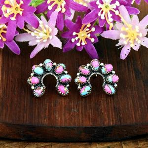 Boucles d'oreilles fines demi-cercle en pierre précieuse turquoise et coton faites à la main, style bohème du Sud-ouest, bijoux de cowgirl western - Product Image 5