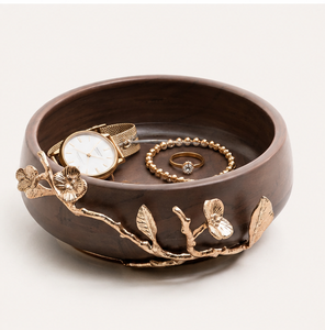 Tazón para servir hecho a mano con madera de acacia y detalles florales de latón dorado de lujo, ecológico, grande, decorativo, para ensaladas y frutas. - Product Image 2