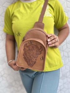 Nuevo Bolso de Hombro de Cuero Tallado, Elegante y Moderno, Bolso de Viaje de Cuero Genuino, Fácil de Llevar, Multiusos - Product Image 4