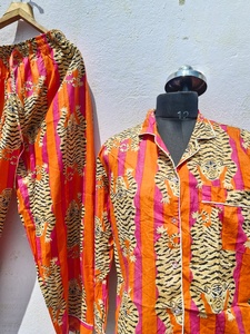 Ensembles de pyjamas à imprimé tigre, ensembles de pyjamas en coton indien, ensembles de pyjamas de nuit, robes de nuit, vêtements bohèmes, cadeaux pour elle, Wo - Product Image 4