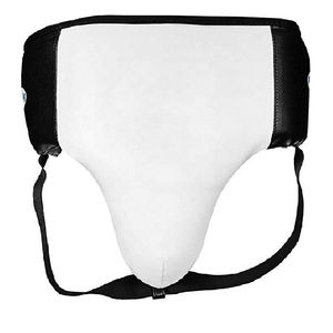 Protège-guêtres de boxe blanc avec sangles noires en PU – Équipement de protection pour l'entraînement, utilisable toutes saisons - Product Image 1
