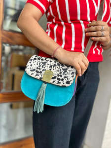 Bolso de Cuero Reciclado Hecho a Mano, Moda Ecológica, Edición Limitada, Perfecto para Ocasiones Especiales, Ideal para Mujer - Product Image 2