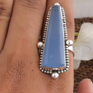 Anillo de Plata de Ley 925 con Calcedonia Azul Natural, Anillo Largo Geométrico con Piedra Preciosa para Mujer, Joyería Étnica Hecha a Mano - Product Image 5