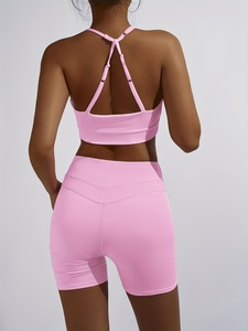Ensemble de sport côtelé bleu premium pour femme, confortable et à maintien élevé, comprenant un crop top dos nageur sans couture et un short cycliste froncé aux fesses - Product Image 4