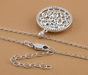 Collar de Plata de Ley con Diseño Disperso de Moissanita Platineve, Chapado en Oro Blanco, Moderno y Minimalista para Mujer, Certificado - Product Image 2