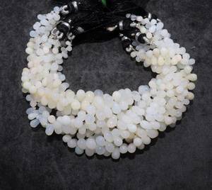 ลูกปัดโอปอลเอธิโอเปียธรรมชาติทรงหยดน้ำขนาด 4x6-6x8 มม. ลูกปัดพลอยโอปอลเอธิโอเปียแบบหยดน้ำ 8 นิ้ว ลูกปัดเรียบ - Product Image 1