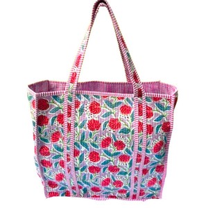 Sacs fourre-tout matelassés floraux faits main pour femmes, en tissu de coton brodé, à ouverture facile, pour le printemps, l'été, l'automne, l'hiver et les voyages - Product Image 3