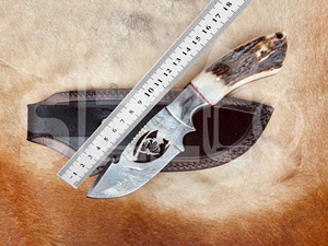 Cuchillo de caza OEM Wirecut de acero de Damasco, tipo Skinner, con mango de asta de ciervo, hoja fija, para camping, actividades al aire libre y EDC, con funda de cuero. - Product Image 6