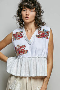 Haut sans manches à volants avec patch floral POL et détails à bords bruts - Product Image 2