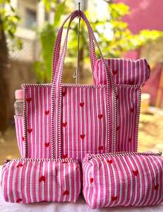 Bolsas de tela acolchada de algodón hechas a mano en India y combo de bolsas de mano, fáciles de transportar, lavables a mano y a máquina, bolsas de aseo. - Product Image 5