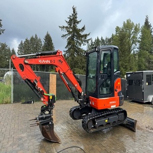 Vente en gros de machines lourdes : Excavatrice Kubota 5,5 tonnes, installation facile, prix abordable, idéale pour les travaux de terrassement - Product Image 2