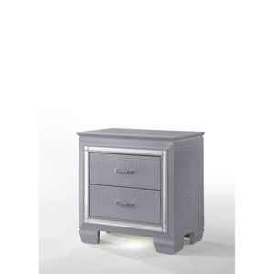 Comodino Moderno a Due Cassetti con Luci LED e Specchio Smussato, Finitura Cromata Argento, Accessori in Finto Cristallo - Product Image 1