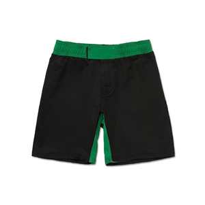 Shorts MMA unisexe noirs, coupe classique, séchage rapide, polyester, vêtements d'arts martiaux mixtes, taille adulte, style uni teint. - Product Image 3