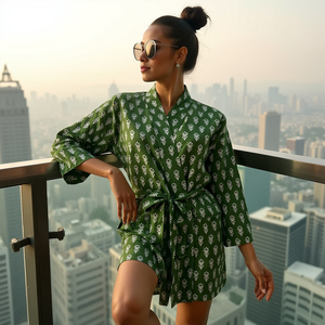 Botanical Peace Eco Artisan Radiance Fabricado por artesanos expertos con vestido de Bata de kimono hecho a mano de calidad para mujeres de talla grande - Product Image 1