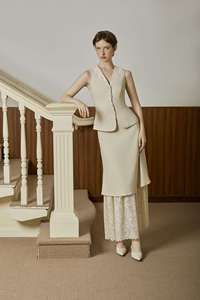 Vestido de Mujer Vietnam KA47 con Bordado de Encaje, Liso Teñido, Cierre de Botón Único, Chaleco Transparente MINE con Diseño de Encaje Floral - Product Image 4