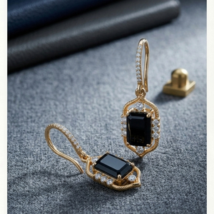 ต่างหูทรงแปดเหลี่ยมหรูหราประดับออนิกซ์สีดำ ยาว 5 นิ้ว ตกแต่งด้วยเพชร CZ เงินแท้ 925 ชุบทอง 18K ขนาด 8x10 มม. ต่างหูสำหรับเจ้าสาว - Product Image 2