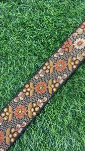 Encaje rapiyar importado con acabado impecable y calidad de tela duradera para marcas de moda. - Product Image 4