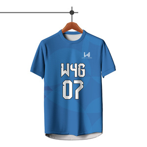 Maillot de football personnalisé sublimé pour homme, bleu, manches courtes, respirant, en polyester, toutes saisons, numéros d'équipe imprimés, col rond - Product Image 1