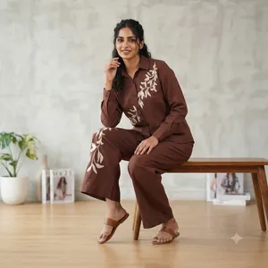 Conjunto de camisa y pantalones de algodón bordado marrón para mujer, manga larga, cuello vuelto, corte holgado, informal, para todas las estaciones - Product Image 4