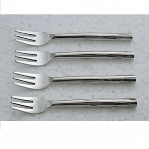 Juego de tenedores de acero inoxidable con diseño martillado y mango metálico para bodas, eventos y hogares, juego de accesorios de cocina con acabado pulido. - Product Image 3