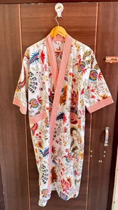 Hermoso Kimono de Algodón Estampado a Mano con Diseño Floral, Ropa de Dormir Cómoda, Bata, Pareo para Bikini, Venta al por Mayor OEM - Product Image 4