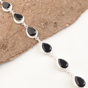 Pulsera de Moda de Plata de Ley 925 y Latón, Hecha a Mano, Estilo Clásico, Ónix Negro Natural con Corte de Pera y Engaste de Bisel, Venta al por Mayor - Product Image 4