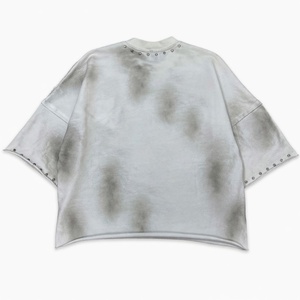 เสื้อยืด Ibex Oversized Acid Wash ประดับเพชรเทียม ดีไซน์ขาดๆ ทำจากผ้าฝ้าย 100% เนื้อนุ่ม ระบายอากาศได้ดี เหมาะสำหรับทุกเพศ - Product Image 2