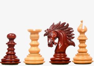 Juego de ajedrez premium de San Petersburgo, piezas artesanales de palisandro y cedro, rey de 4.3 pulgadas con acabado lacado, a precio económico. - Product Image 5