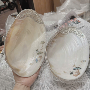 Premium Mother of Pearl Decorative <b>Tray</b> with Royal Gold Inlay and Intricate Patterns for High End Jewelry Display 10cm - Product Image 3