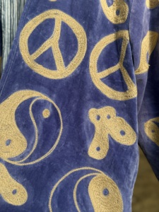 เสื้อแจ็คเก็ตผ้าฝ้ายทอมือสไตล์ซูจานีสำหรับผู้หญิง ลายหยินหยาง ปักลายสันติภาพ แบบควิลท์ โบโฮ เอธนิค ยั่งยืน เหมาะสำหรับฤดูใบไม้ร่วงและฤดูหนาว - Product Image 3