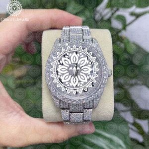 Reloj de Lujo para Mujer Charm Jewells, Caja Tonneau de Acero Inoxidable de 40 mm, Bisel con Diamantes, Cierre Plegable de Cuarzo Analógico - Product Image 2