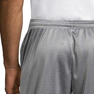 Shorts de malla de poliéster al por mayor en grandes cantidades, último diseño 2026, shorts de malla para hombre con logo personalizado impreso en venta - Product Image 5