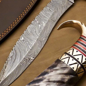 Handgefertigte Damaszener Stahl Kukri-Messer mit Dekorativem Griff und Lederscheide für Outdoor, Jagd, Camping und Überlebenssituationen - Product Image 6