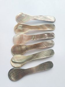 Cuillère à caviar en nacre personnalisée, qualité supérieure, coquille de nacre naturelle pour service gastronomique - Product Image 3