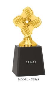 Trophée métallique personnalisé avec logo, modèle 765, finition or, argent, bronze, base en bois noir, trophées de récompense haut de gamme - Product Image 4