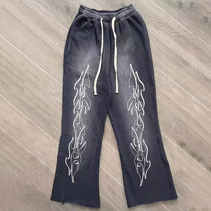 Pantalon de jogging décontracté pour homme, imprimé flamme, éco-responsable, taille élastique avec cordon de serrage, rouge et noir, 100 % coton, coupe évasée - Product Image 3