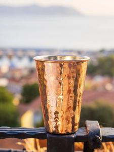 Verre à vin vintage en cuivre gaufré, gobelet floral gravé, artisanal HASAN CRAFT, luxe léger, emballage personnalisé, pour les fêtes - Product Image 5