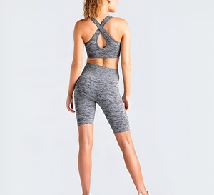 Ensemble soutien-gorge et short imperméable pour femme grande taille, collection automne 2026 – Tenue de sport sans manches - Product Image 3
