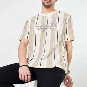 Camiseta holgada de gran tamaño con tacto ligero y silueta relajada, ideal para atuendos a la moda y uso informal. - Product Image 5