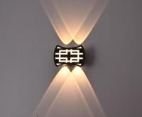 Nouvelles lampes murales d'extérieur à LED avec code QR ciel étoilé, design moderne en aluminium IP65, pour hôtels et décorations murales.